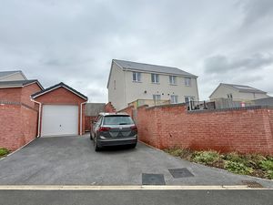 Photo 6- click for photo gallery